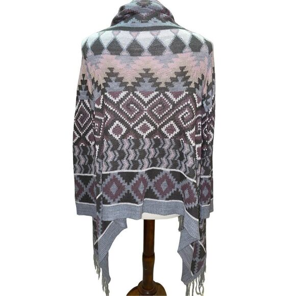 Charlotte Russe Multi-Color Southwestern Style Poncho/Shawl with Fringe Size Sma - Picture 11 of 14